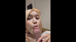 Bokep Indo Sepongan Nikmat Uhkty Nakal