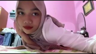 Bokep Indo Ukhti Sange Banget Ngirim Video Buat Mas Pacar