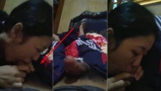 Bokep Indo Ayang Belajar Emut Otongku Kelihatan Hypernya